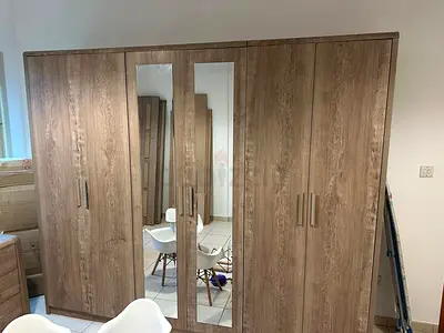 6-Door Wardrobe with Drawers with Mirrors ready to transport