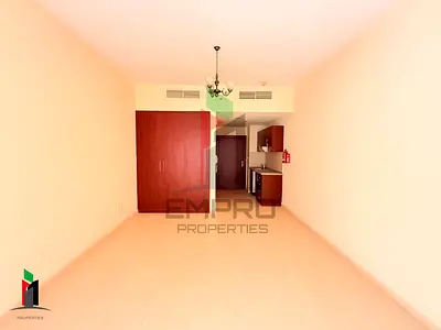 Spacious Studio | Multiple Cheques | Vacant