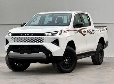 Toyota Hilux Double Cab GLX 2027 GCC Specs I 2.7 PETROL ENGINE I PUSH START I CRUISE CONTROL I 4X4