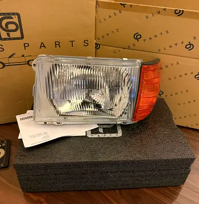 Mercedes SL R107 / SLC C107 – Brand New EU Headlight Set (Left + Right)