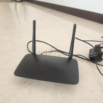 Linksys Dual Antenna Wireless Router with Power Adapter - Good Working Condition