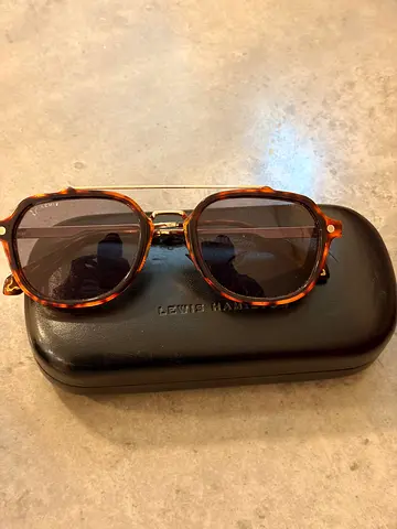 Sunglass for sale