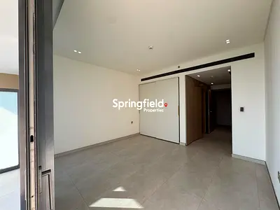 Bright Studio | Burj Khalifa View | High Floor