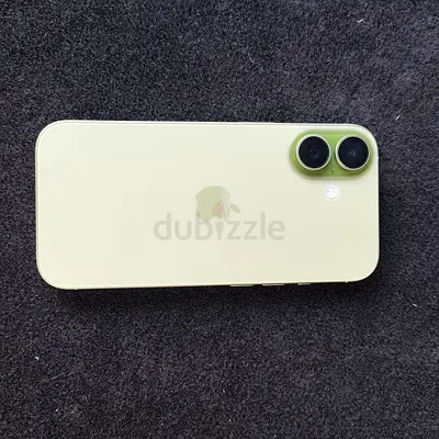 iPhone 17 (Green) - Excellent condition