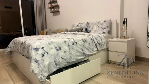 FURNISHED STUDIO | DOWNTOWN VIEW | BALCONY & POOL ACCESS