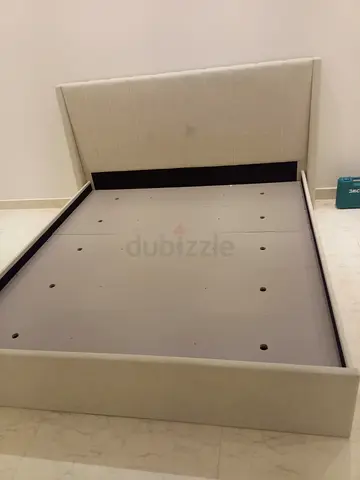 King size bed with mattress