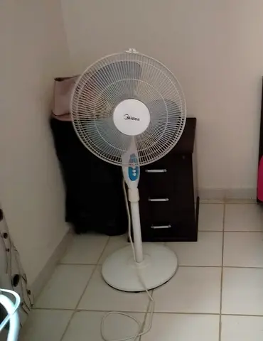 Midea White Standing Pedestal Fan - Good Working Condition