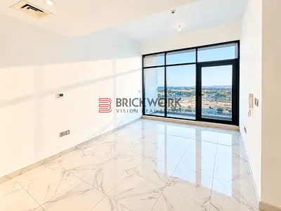 Spacious 2 Bed | Vacant | Upgraded