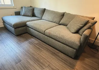 Four seater crate and barrel lounge Deep lshape sofa