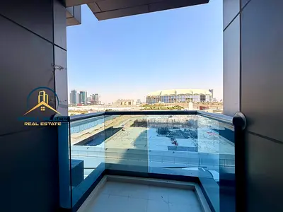 Spacious| Vacant & Bright| High Amenities