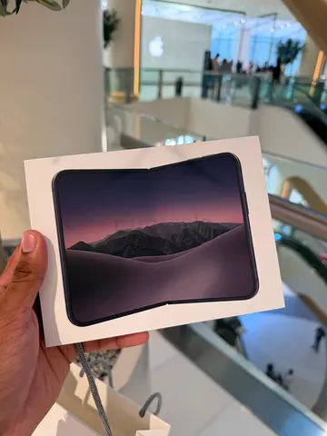Sealed iPhone Duo 256GB Night Sky TDRA