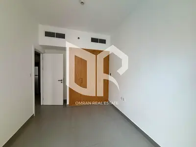 🔥 فرصة تملك مميزة في الممشى الشارقة | غرفة وصالة بإطلالة مسبح – جاهزة للسكن والتمويل البنكي