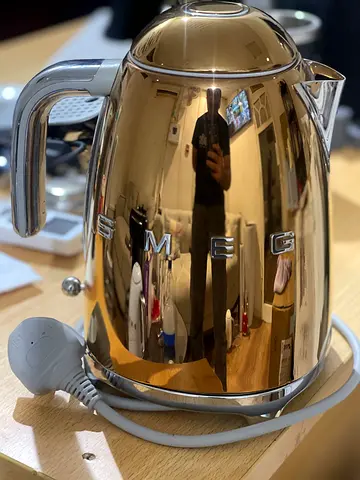 Smeg Rose Gold Kettle. KLF03