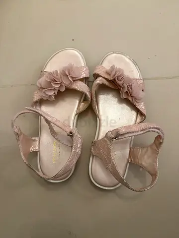 Monsoon Light pink floral girls sandals, size EU 36 / uk 3 gently used