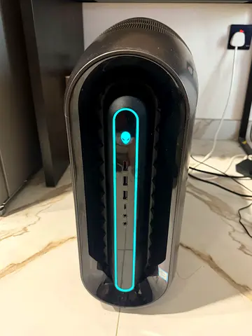 Alienware Aurora R9series Gaming Desktop Tower (Standing PC) - Good Condition
