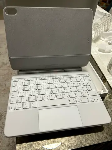 iPad Air M3 11 inch Magic Keyboard (Arabic and English)