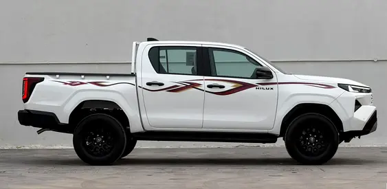 2027 Toyota HILUX — фото 3