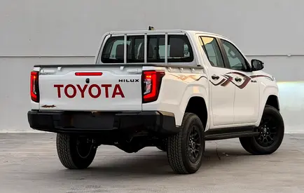 2027 Toyota HILUX — фото 6