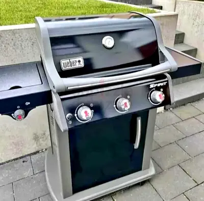 Weber barbecue 3 main Burner with side Burner