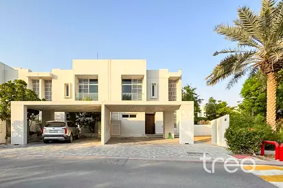 Unfurnished | Townhouse | Corner Unit