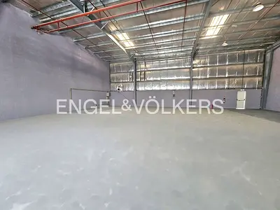 Vacant | 30kW Power | Sliding Main Doors