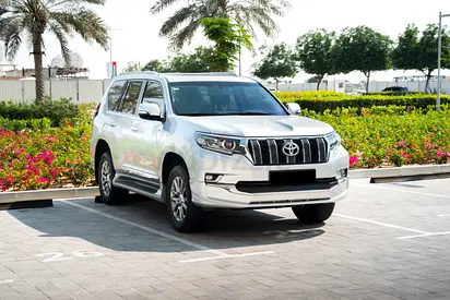 2020 Toyota Land Cruiser Prado VX.R 4.0L V6 | GCC | Single Owner | Full Dealer Service History