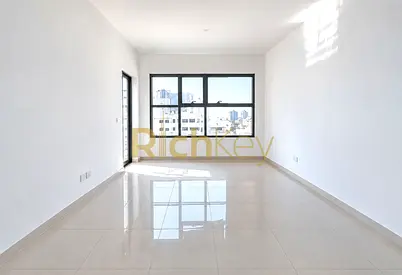 Large 1BR with 2Baths | Modern | Premium Amenities