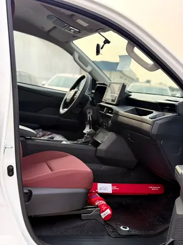 2027 Toyota HILUX — миниатюра 14