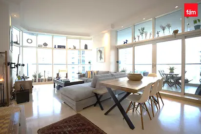 Marina View| Upgraded & Spacious| Unfurnished