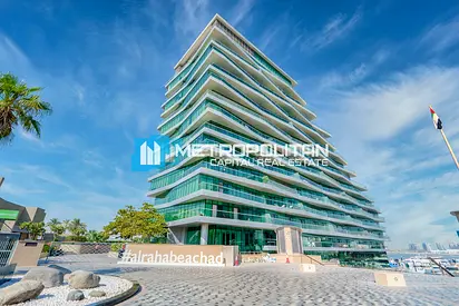 Waterfront Community |2BR w/ Garden View | Balcony