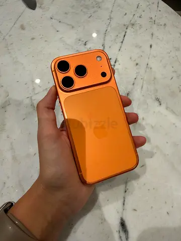 iPhone 17 pro orange