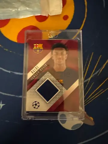 FC Barcelona Match-Worn Jersey Patch & Game Ball Piece Trading Card (Encased)