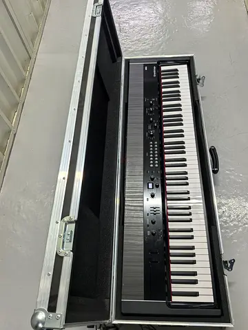Korg Grandstage 88 Key Keyboard