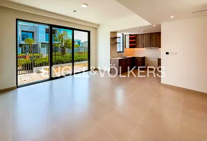 Brand New | Up To 4 Cheques | December Handover