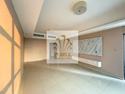 اشيك وافخم شقة ثاني ساكن مع باركنيج تتكون من غرفتين نوم _صالة واسعة _مطبخ مجهز _3 حمام _بلكونة _جيم _مسبح _قريب من جميع الخدمات والمواصلات _السعر الاف