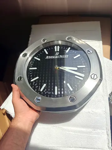 Wall clock AP