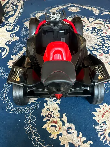 Kids rechargeable car