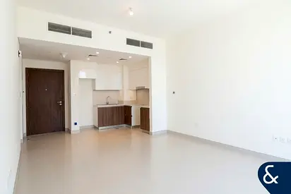 Vacant | 1 Bedroom | 687 Sq.ft | Unfurnished