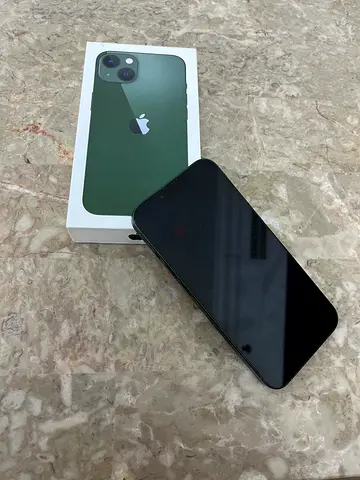 iPhone 13 green color
