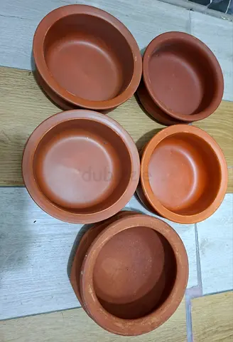 Set of 5 Small Terracotta Pots / Clay Bowls - Used