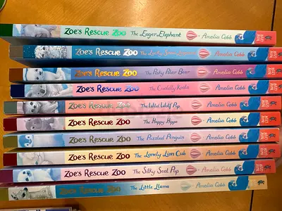 （brand new）Zoe's Rescue Zoo - Set of 10 Children's Chapter Books by Amelia Cobb