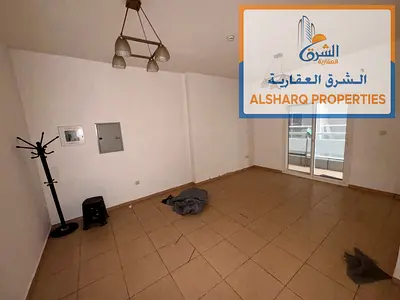 An excellent opportunity to reside in a full-service tower; this one-bedroom apartment offers spaci