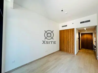 Cozy Studio | Lagoon View |Vacant Unit