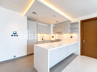 High Floor | Vacant | Modern Layout