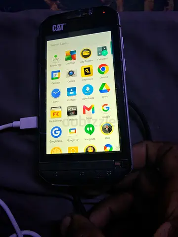 CAT rugged smartphone - good working condition with thermal imaging camera