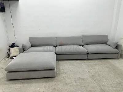 Excellent condition oc him sofa