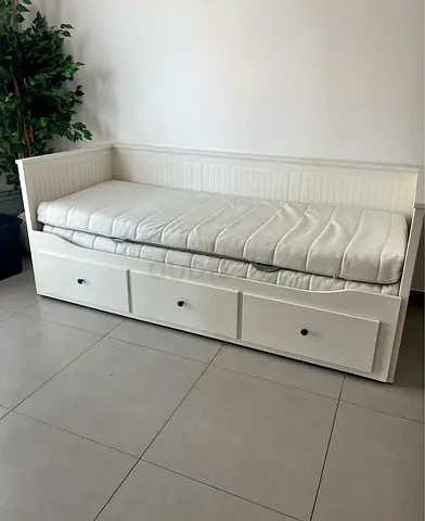 Ikea Day bed with mattress available in perfect condition