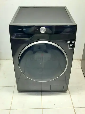 Samsung 11 kg washer and 8 kg dryer 2 in one new model slightly used with wifi system