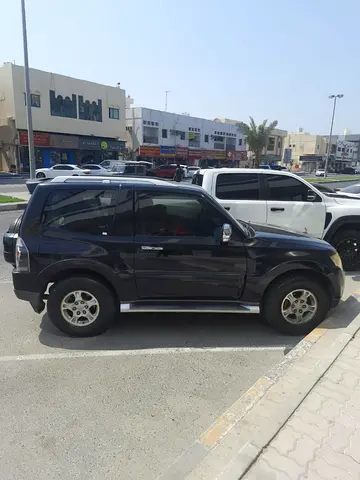 2009 Mitsubishi Pajero GL GCC Specs