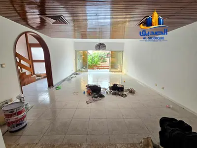 Big Hosh 4bhk Villa Maid Room Near Beach Area 85k